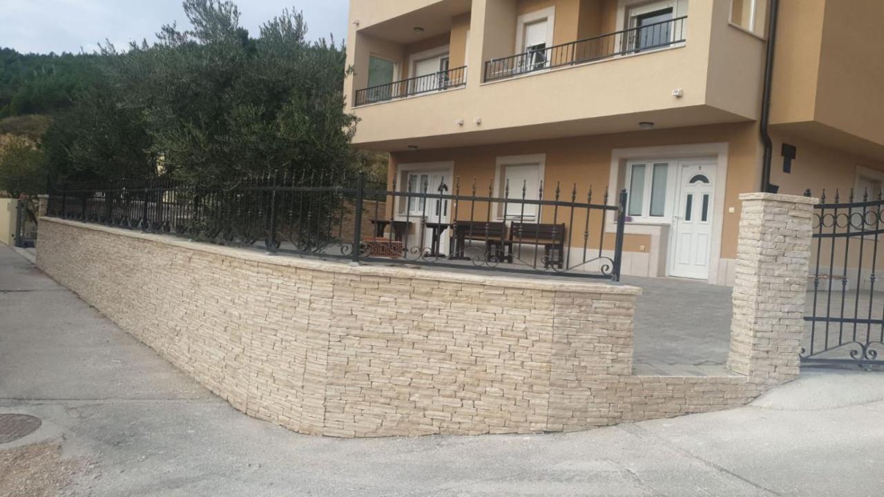 Ferdo 2 Apartamento Makarska Exterior foto